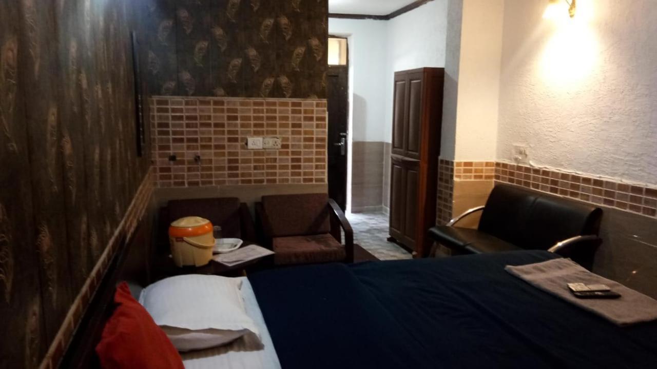 Hotel O Hya'S Homestay Dehradun Ngoại thất bức ảnh