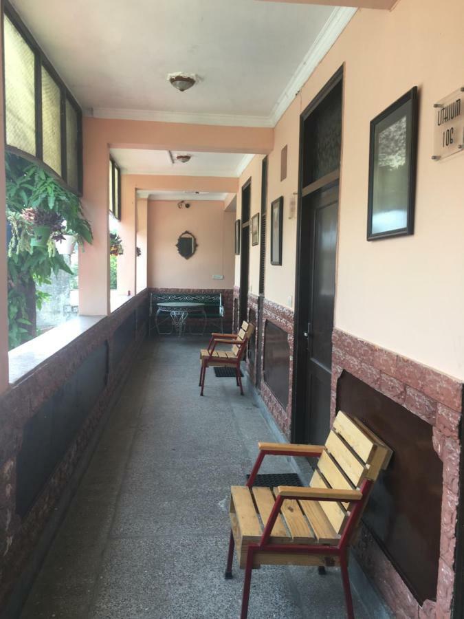 Hotel O Hya'S Homestay Dehradun Ngoại thất bức ảnh